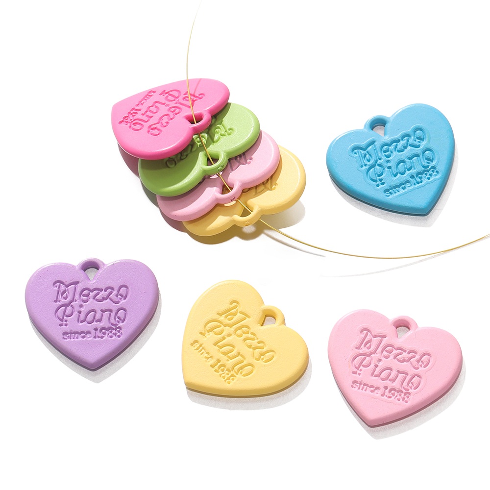 10 個キャンディーカラーのアクリル彫刻愛ペンダントぶら下げ - Phone Accessories Hanging のレビューと価格